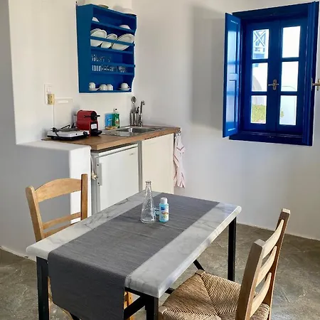 Iliopetra מלון דירות חריסי אקטי