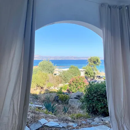 מלון דירות Iliopetra 3*