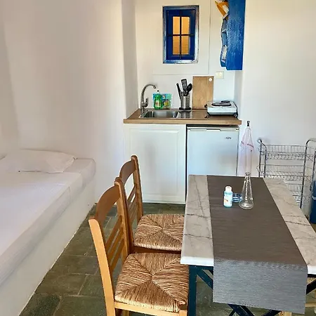 Iliopetra מלון דירות חריסי אקטי