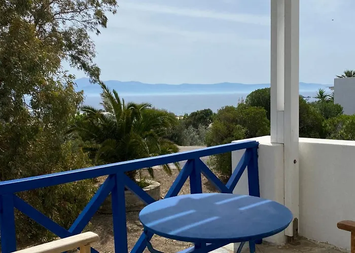 Iliopetra Lägenhetshotell Chrisi Akti (Paros)